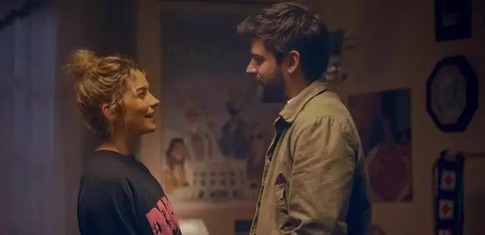 Annie Murphy and Cooper Raiff Shine in Age-Gap Romcom 'All That She Wants'
