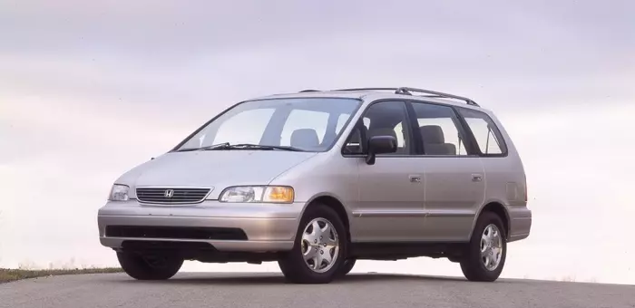 The Enduring Spirit of the 1995 Honda Odyssey EX